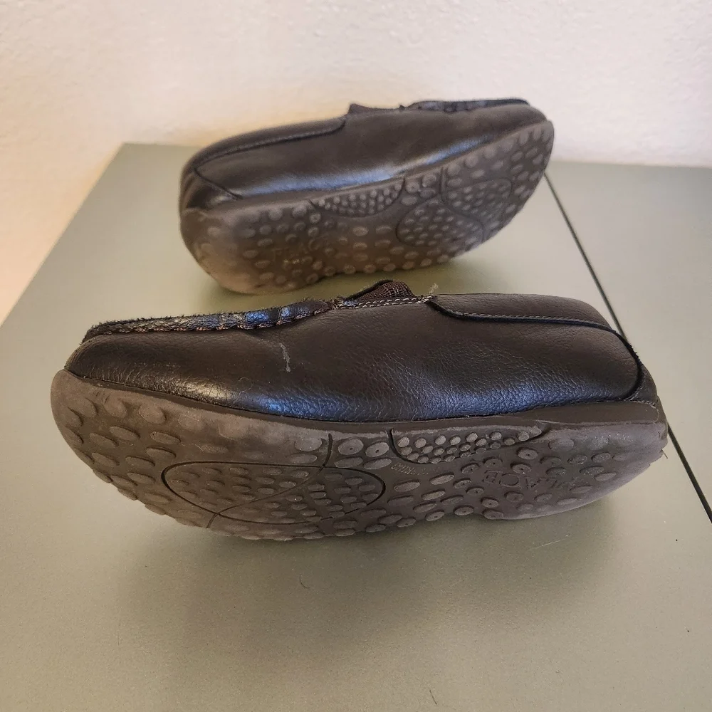Children's Place Slip-on Dress Shoes - Sz 1